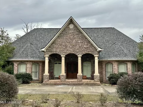 523 Susannah Dr, Brandon, MS 39047 photo 2