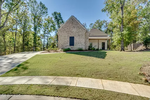 123 Camden Rdg, Madison, MS 39110