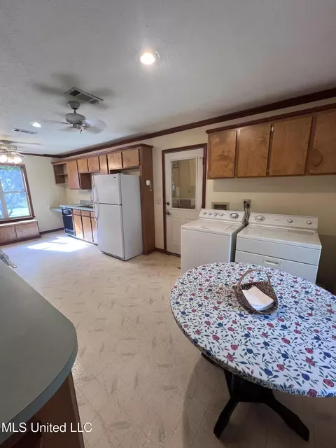 111 E Pittman Cir, Pearl, MS 39208 photo 8