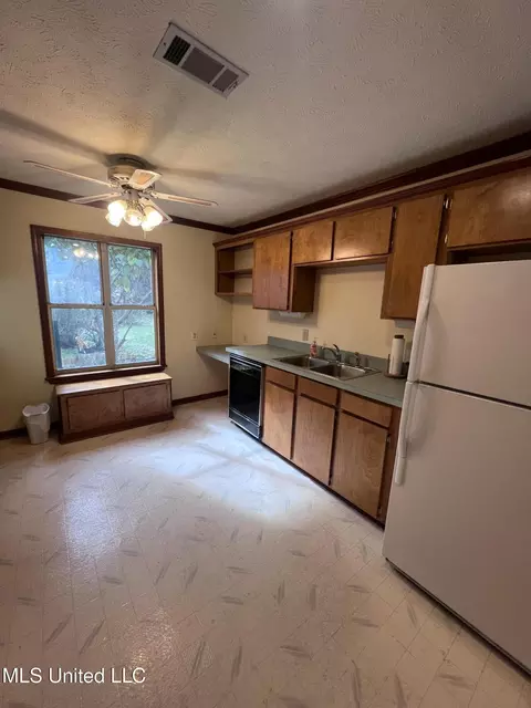 111 E Pittman Cir, Pearl, MS 39208 photo 7