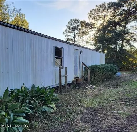 22475 Mercedes Rd, Gulfport, MS 39503