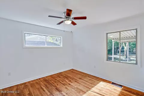 Bedroom - 4325 Ridgewood Rd, Jackson, MS 39211 photo 1 of 4