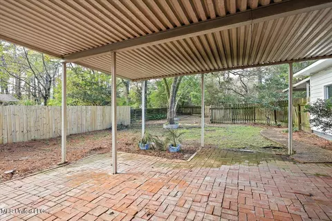 Exterior - 4325 Ridgewood Rd, Jackson, MS 39211 photo 7 of 7