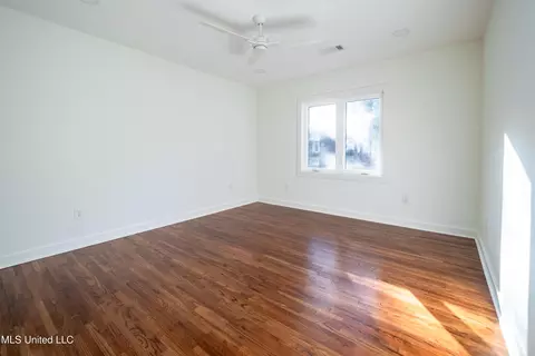 Bedroom - 384 Naples Rd, Jackson, MS 39206 photo 2 of 4