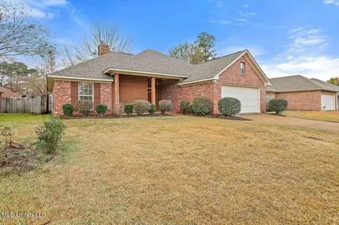 304 Silverleaf Cv, Brandon, MS 39047 photo 2