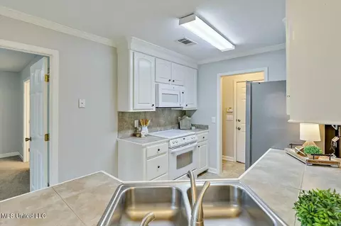 304 Silverleaf Cv, Brandon, MS 39047 photo 10