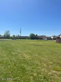 Dunbarton Drive, Horn Lake, MS 38637