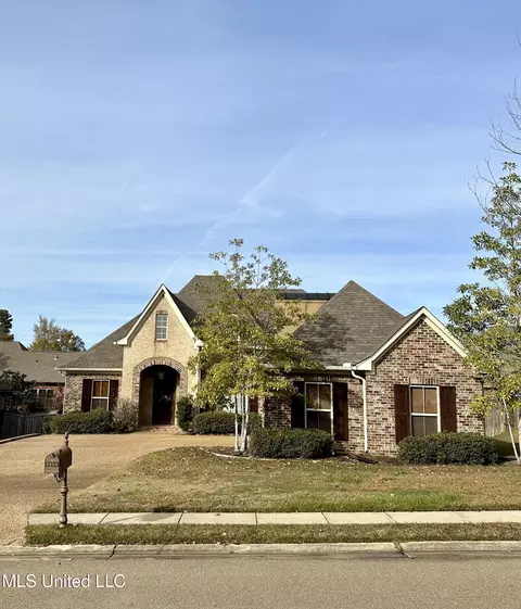 Exterior - 715 Tortoise Rdg, Brandon, MS 39047 photo 2 of 9