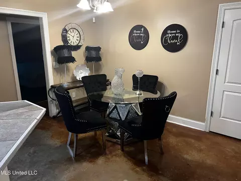 Dining - 508 Lyon St, Canton, MS 39046 photo 1 of 1