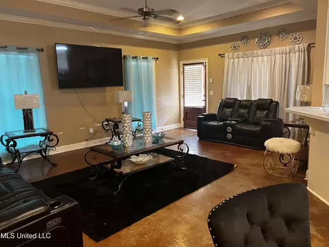 Living - 508 Lyon St, Canton, MS 39046 photo 3 of 3