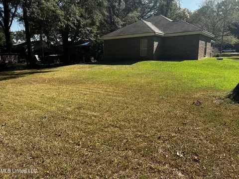 Exterior - 508 Lyon St, Canton, MS 39046 photo 3 of 5