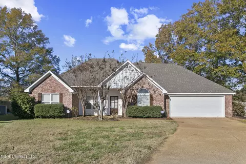 255 Cherry Bark Dr, Brandon, MS 39047