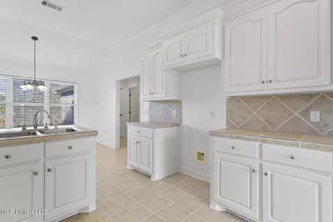 255 Cherry Bark Dr, Brandon, MS 39047 photo 10