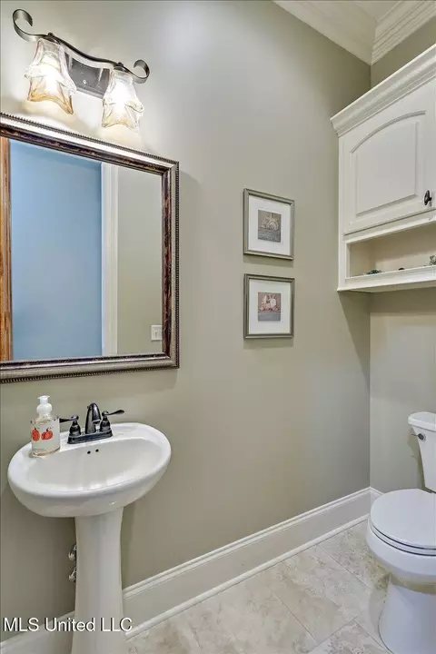 Bath - 157 Harbor View Dr, Madison, MS 39110 photo 1 of 6