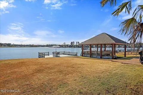 Exterior - 157 Harbor View Dr, Madison, MS 39110 photo 6 of 13