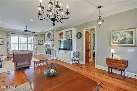 Dining - 157 Harbor View Dr, Madison, MS 39110 photo 1 of 3