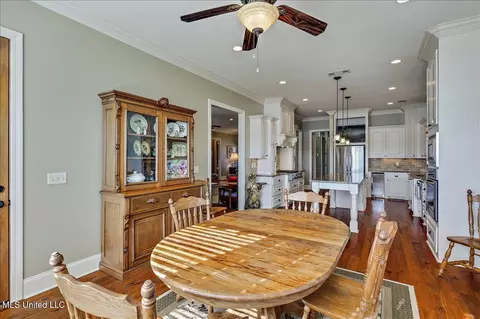 Dining - 157 Harbor View Dr, Madison, MS 39110 photo 3 of 3