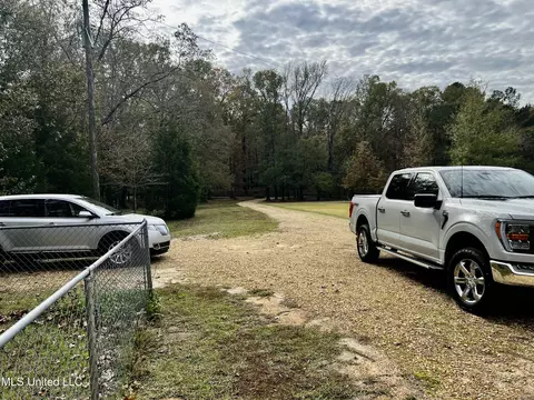 Other - 133 Mcgee Ln, Florence, MS 39073 photo 5 of 13