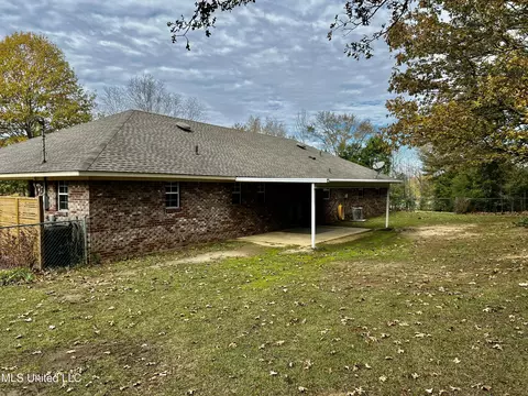 Exterior - 133 Mcgee Ln, Florence, MS 39073 photo 6 of 14