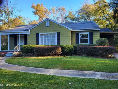 221 S Park Dr, Jackson, MS 39211