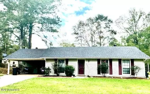 116 Middleridge Dr, Florence, MS 39073 photo 2