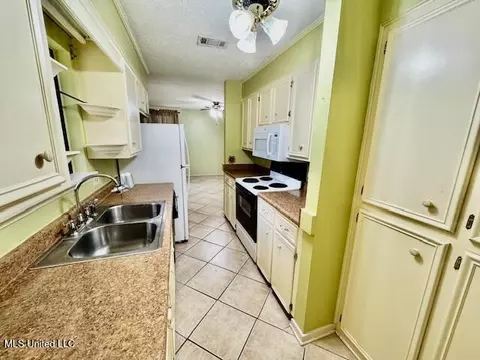 116 Middleridge Dr, Florence, MS 39073 photo 32