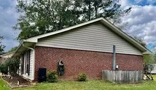 116 Middleridge Dr, Florence, MS 39073 photo 4
