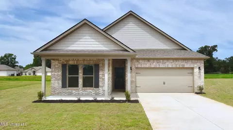 5294 Borden Creek Dr, Olive Branch, MS 38654