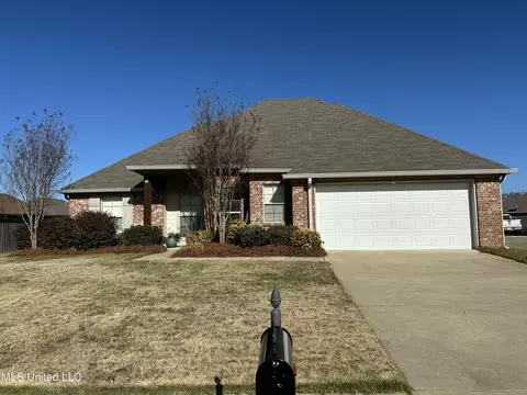 128 Millhouse Dr, Madison, MS 39110