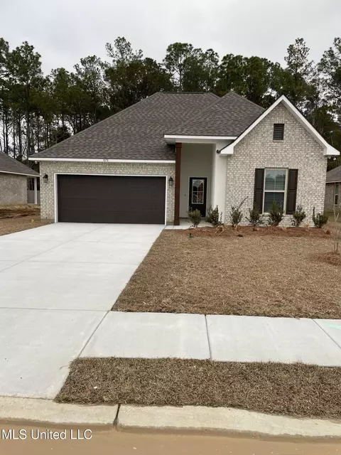 878 Leeward Dr, Biloxi, MS 39532