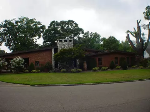 212 SW 2nd Ave, Magee, MS 39111