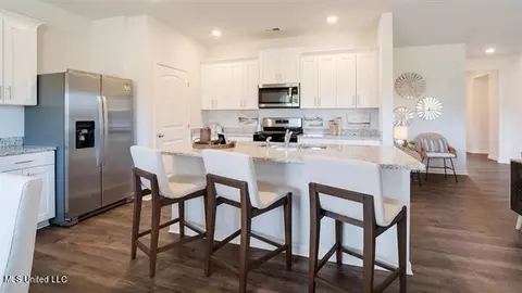 2466 Hyacinth Cv, Hernando, MS 38632 photo 5