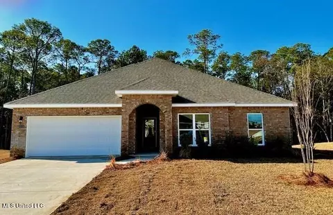 15331 Dandelion Dr, D'iberville, MS 39540