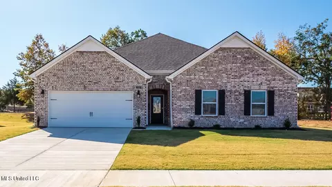2428 Hyacinth Cv, Hernando, MS 38632