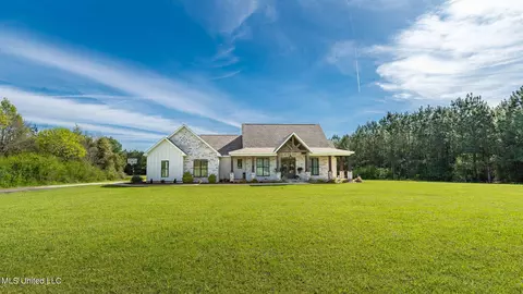 99 J Runnels Rd, Petal, MS 39465