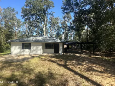 915 Gillsburg Rd, Liberty, MS 39645