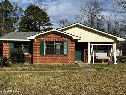 836 River Rd, Fayette, MS 39069