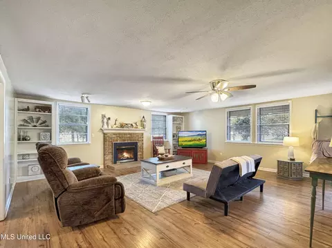 Living - 4505 Old Jackson Rd, Terry, MS 39170 photo 1 of 3