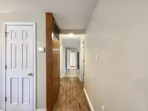 Entry Way - 4505 Old Jackson Rd, Terry, MS 39170 photo 1 of 1