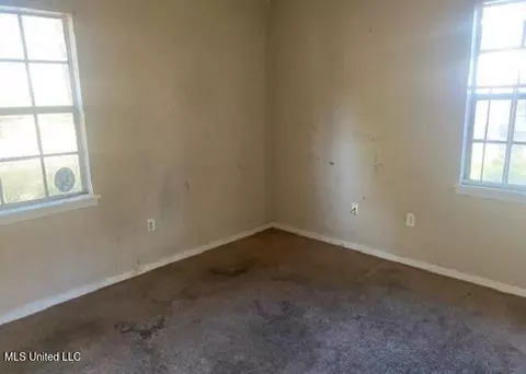 Bedroom - 444 W Hill Dr, Jackson, MS 39209 photo 2 of 2