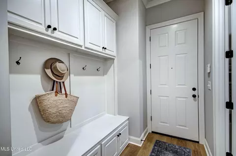 Entry Way - 140 Freedom Ring Dr, Brandon, MS 39047 photo 1 of 1