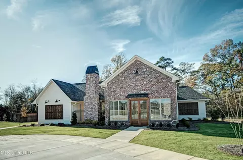 Exterior - 140 Freedom Ring Dr, Brandon, MS 39047 photo 5 of 10