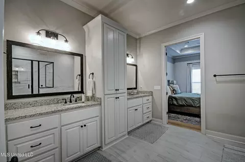 Bath - 140 Freedom Ring Dr, Brandon, MS 39047 photo 6 of 6