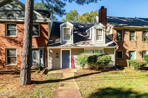 4233 Roxbury Rd, Jackson, MS 39211