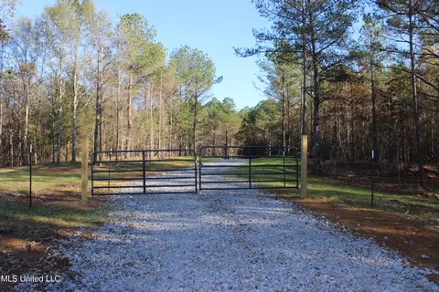 2000 Highway 35, West, MS 39192 photo 3