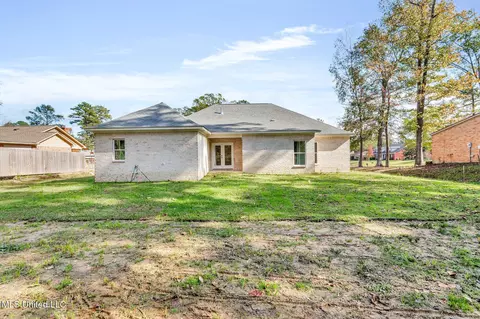 Exterior - 45 Westridge Dr, Brandon, MS 39047 photo 2 of 2