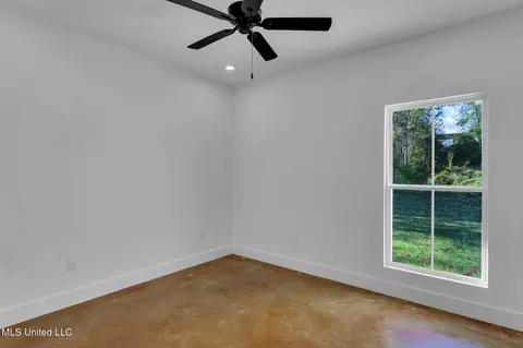 Bedroom - 45 Westridge Dr, Brandon, MS 39047 photo 3 of 3