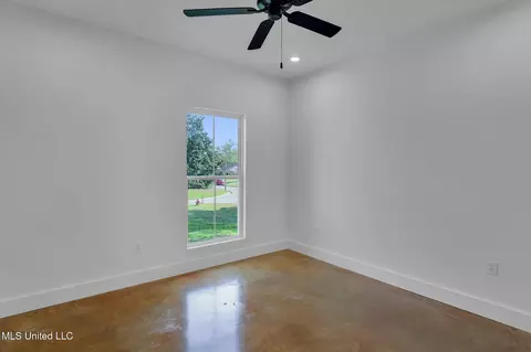 Bedroom - 45 Westridge Dr, Brandon, MS 39047 photo 2 of 3