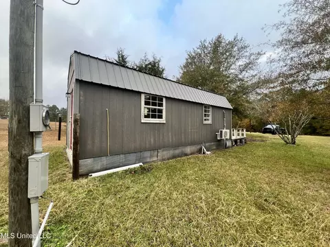2465 Singleton Rd, Carthage, MS 39051 photo 3