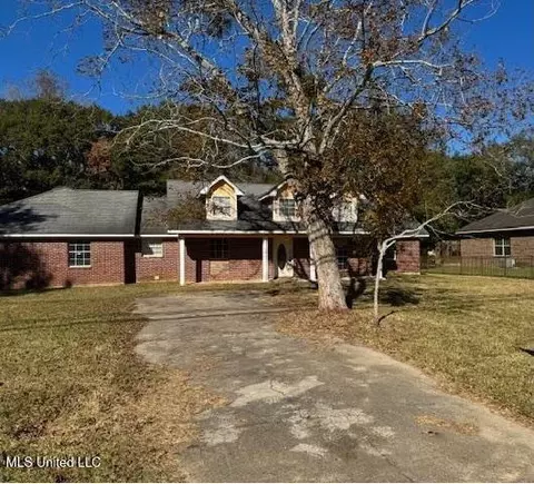 5307 Martin Luther King Blvd, Moss Point, MS 39563